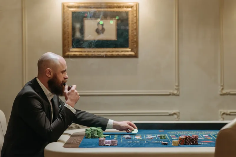 Cold Calculations: The Mental Frameworks Elite Bettors Use to Keep Emotion Out of the Equation